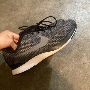 NIKE running shoes 7